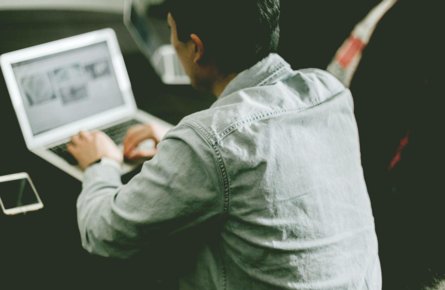 Teamwork und Zusammenarbeit in der Finanzberatung