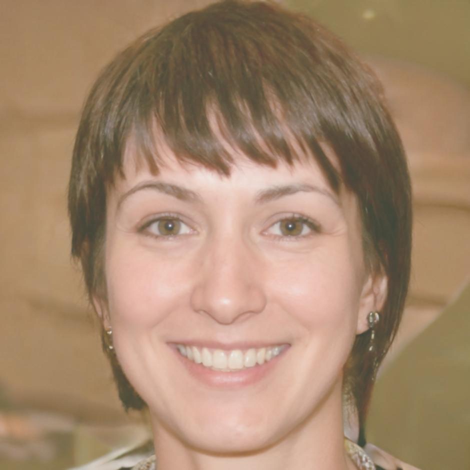 Finanzberaterin mit langjähriger Erfahrung in der Sparplanung