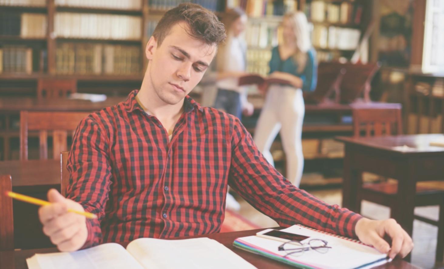 Finanzielle Datenanalyse und Statistiken auf dem Computer